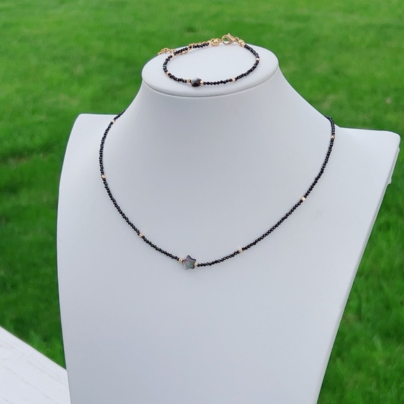 B9 Handmade Black Spinal MOP Star Necklace and Bracelet Set - Picture 3 of 5